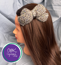 Load image into Gallery viewer, Hand Knit Bowie