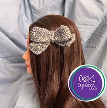 Load image into Gallery viewer, Hand Knit Bowie
