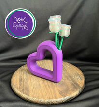 Load image into Gallery viewer, Heart Vase Set
