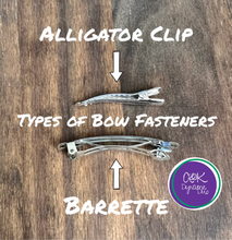 Load image into Gallery viewer, Hand Knit Bowie
