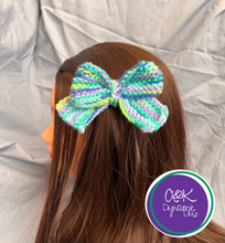 Load image into Gallery viewer, Hand Knit Bowie
