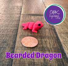 Load image into Gallery viewer, Mini 3D Printed Wiggly Animals &amp; Characters
